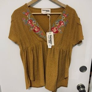 Savanna Jane Gold Embroidered Short Sleeve Blouse